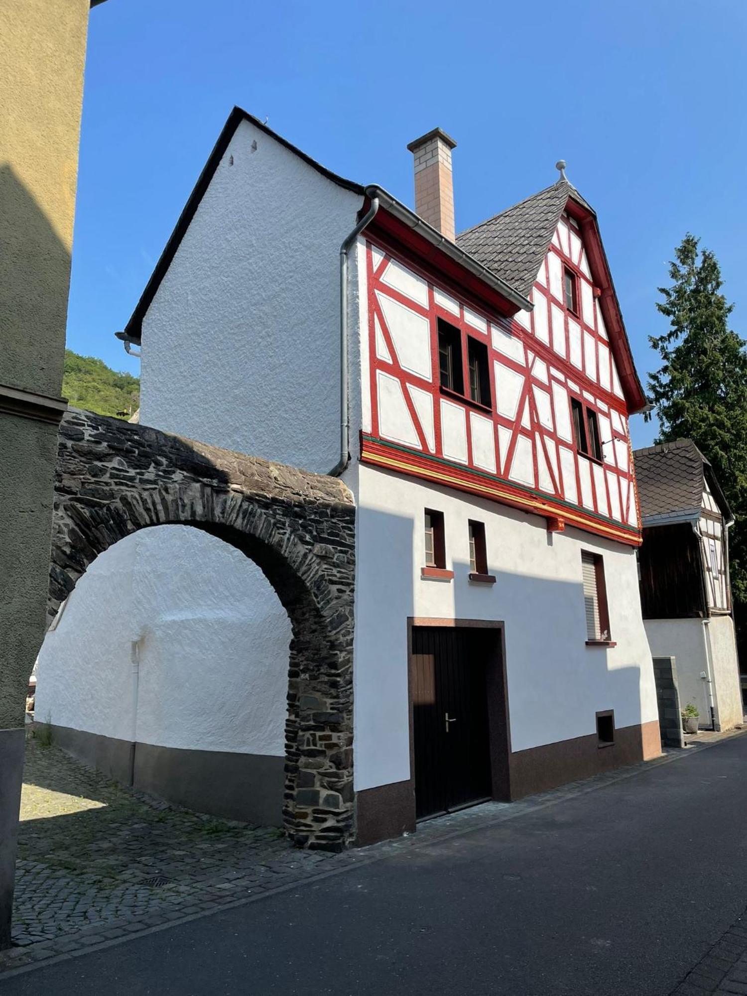 Fachwerk-Romantik 2 An Der Mosel Treis-Karden Dış mekan fotoğraf